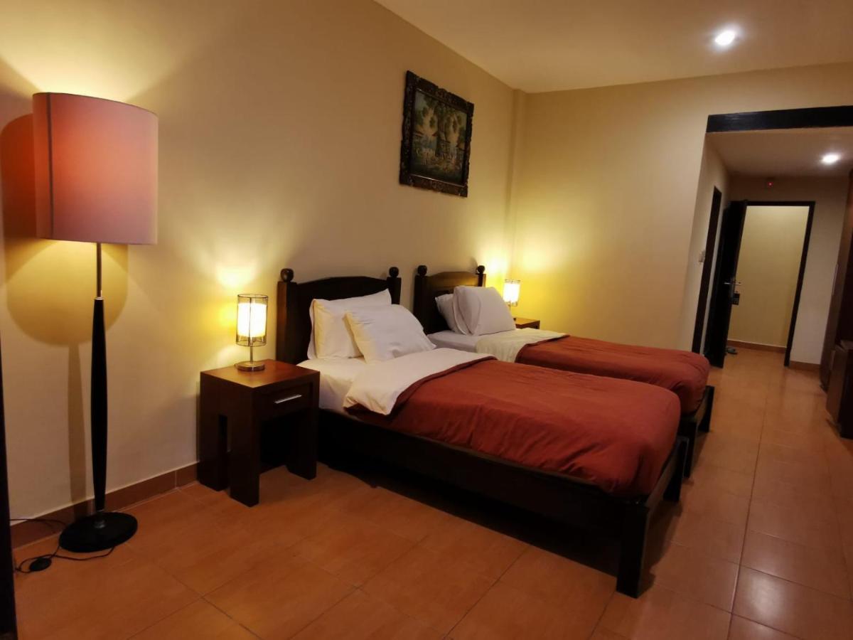 סנגיגי Dalia Budget Hotel מראה חיצוני תמונה
